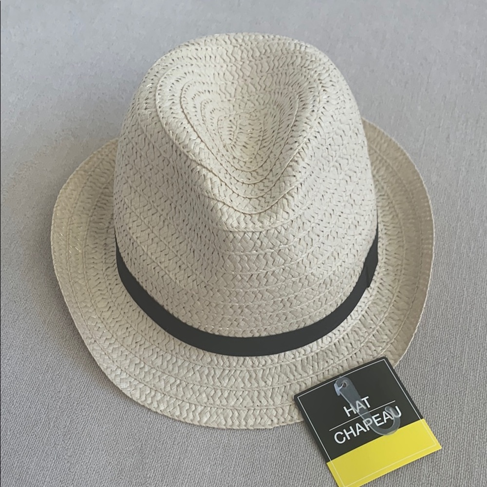 NWOT. Cream Fedora Hat